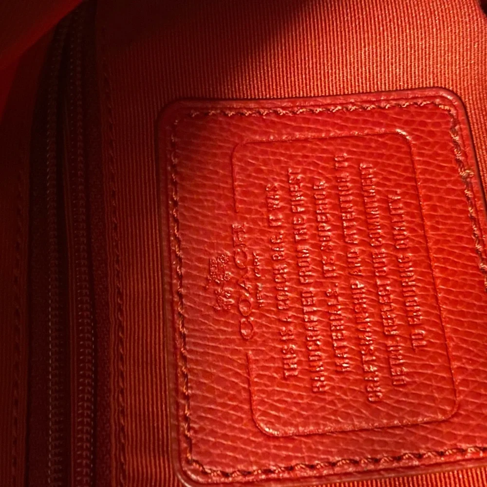 Coach 38267 Harley East West Hobo in Red and Brown - Picture 4 of 6